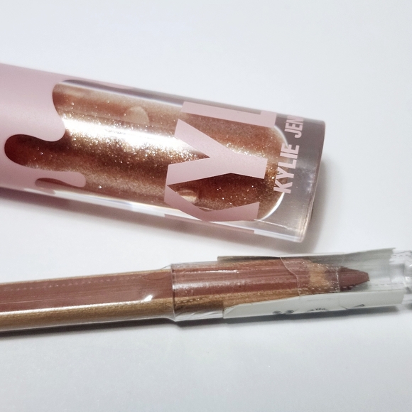 KYLIE High Gloss 810 Oh you Fancy? & QUO liner Nuditude 52 - Picture 2 of 7